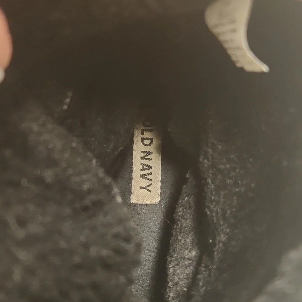 Old Navy Ankle Boots Size 8 Faux Fur Black Faux Suade Outside